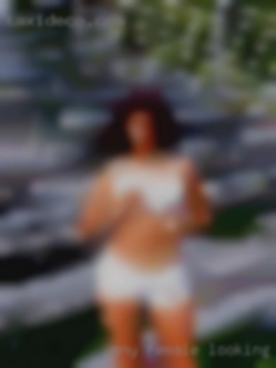 Any female looking fuck in Lafayette, LA for a regular fwb.