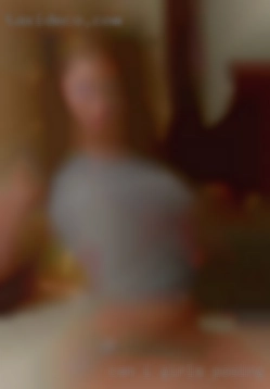 Can I  cum back to this girls pooing later??