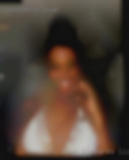 I have pictures and to lick my feet videos on here.
