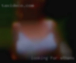 Looking Athens, Ohio nude for a hot lil hippy chick.