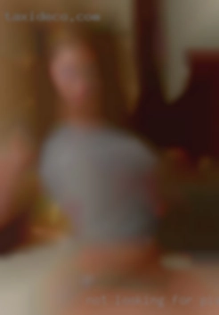 Not pissing club looking for single guys!!!